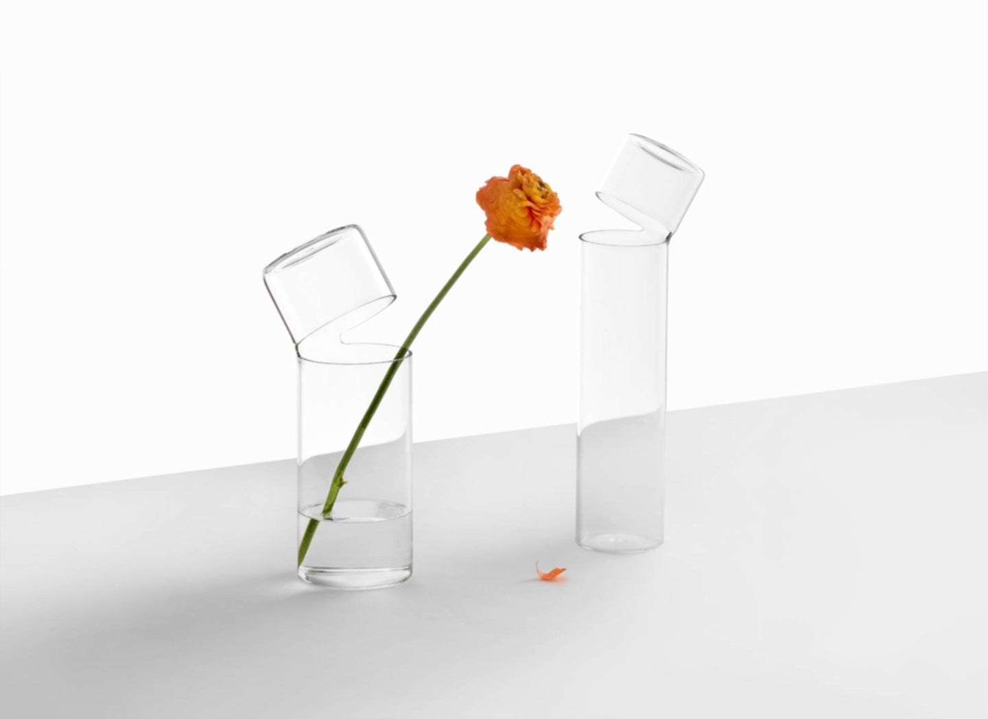 ATTESA Vase